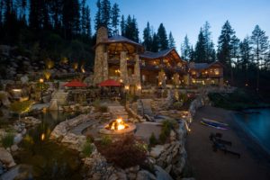 Luxurious lakeside cabin with outdoor fire pit